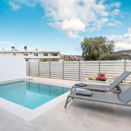 Villa Punta Mare *